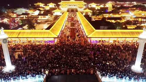 五一假期湖北文旅市場強(qiáng)勁復(fù)蘇 接待游客3806.6萬人次 旅游總收入177.9億元